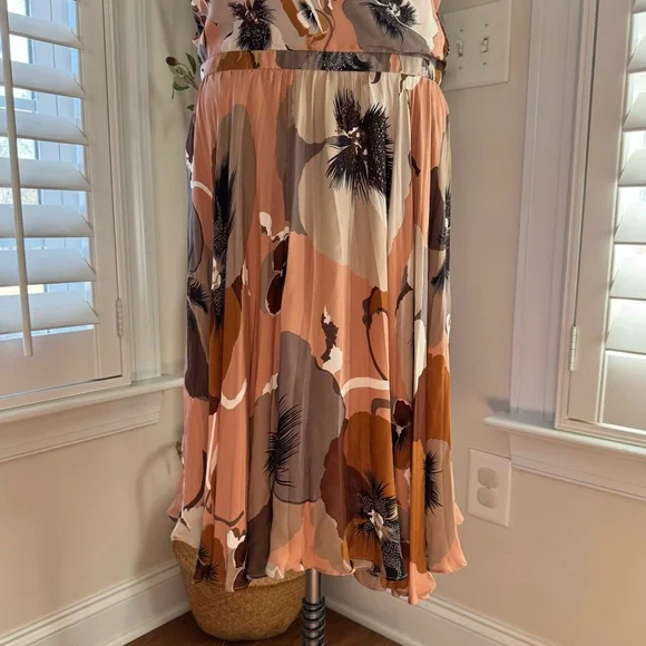 Gucci silk floral dress from pre-fall 2012 line size 40